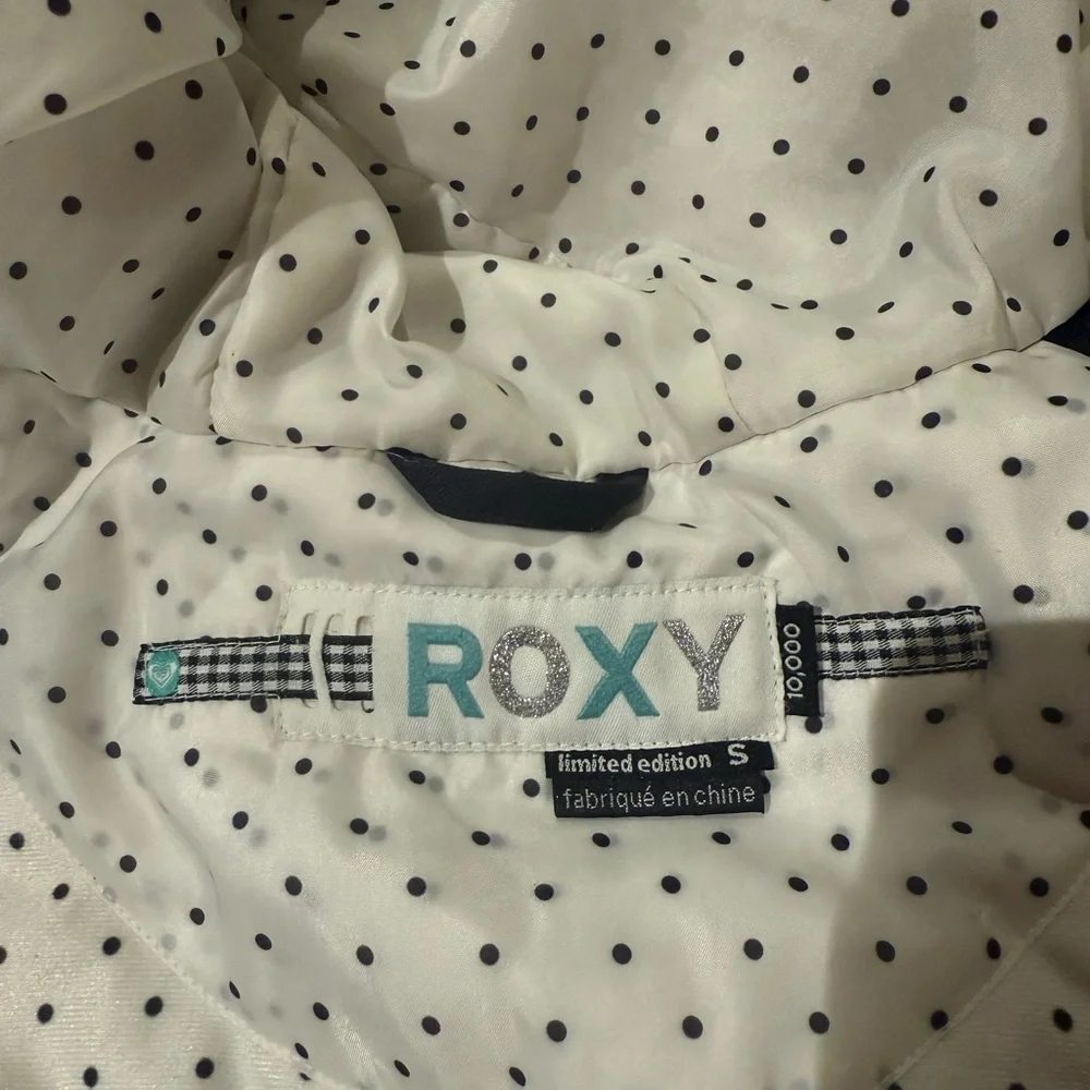 Black Roxy winter coat - Picture 2 of 4